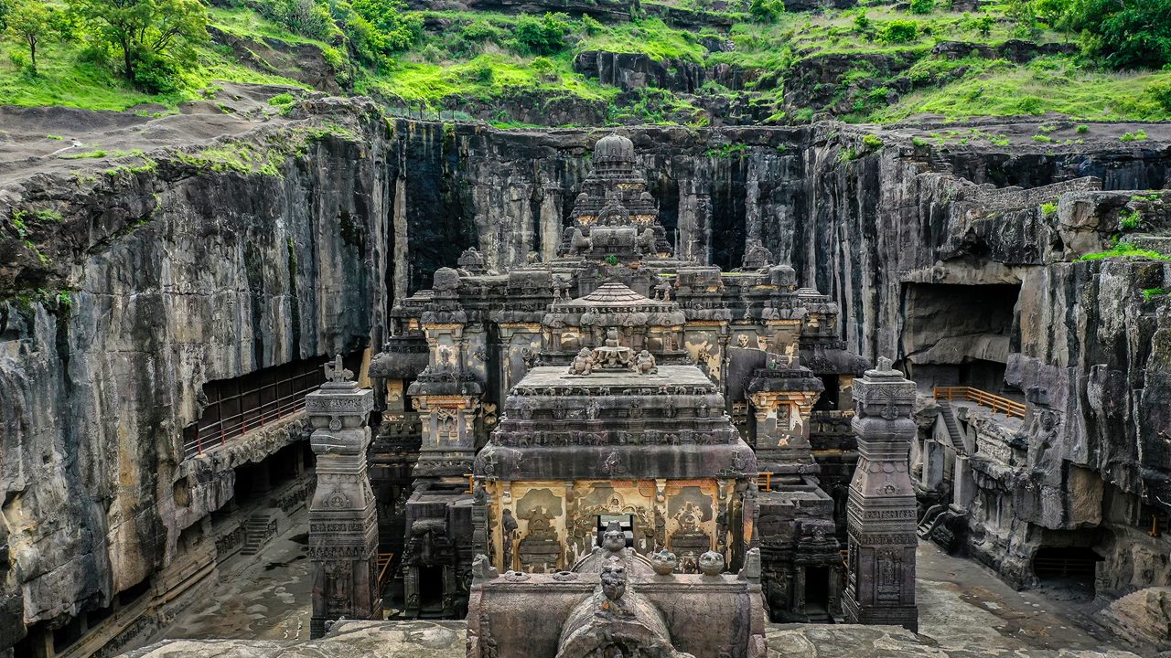 Buddhist Cave Temples Tour